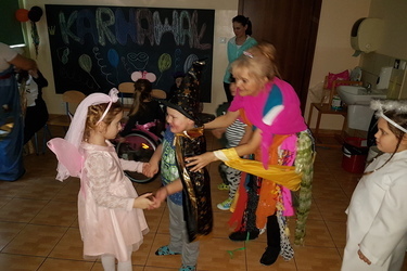 Bal przebierańc&oacute;w