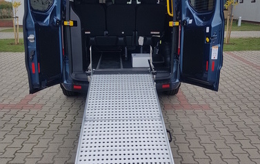 Nowy Ford Transit Custom do przewozu dzieci