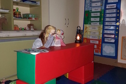 Teatrzyk kukiełkowy o CZERWONYM KAPTURKU